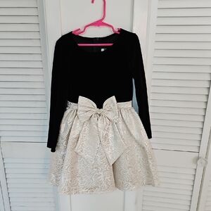 Rare Editions Black and Cream Dress with Bow Accent